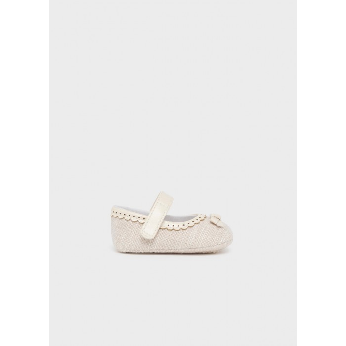 Βρεφικές μπαρέτες για κορίτσι μπεζ 24-09743-061 Mayoral Newborn