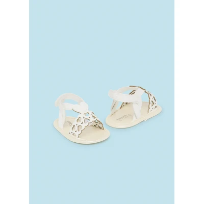 Βρεφικά σανδάλια για κορίτσι λευκά 24-09745-066 Mayoral Newborn